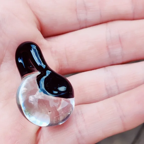 Unusual vintage hand blown art glass pendant - Picture 6 of 12